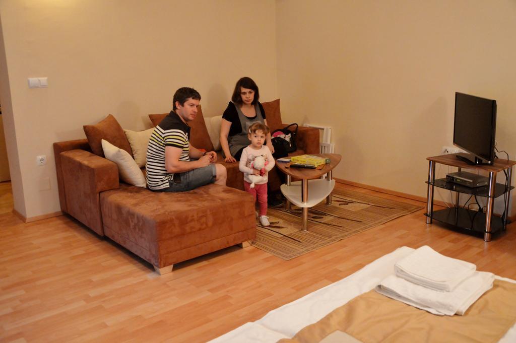 Appartement Turisticna Kmetija Cebelji Gradic à Rogašovci Extérieur photo