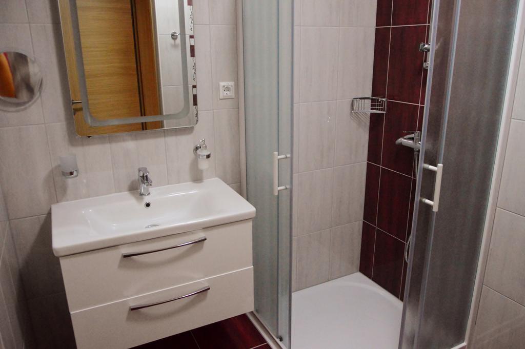 Appartement Turisticna Kmetija Cebelji Gradic à Rogašovci Extérieur photo